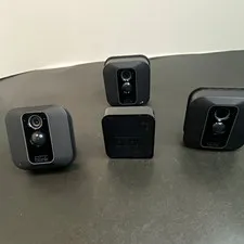 Blink 3-Camera Wireless Wi-Fi 1080p Night Vision Motion System w/ Sync Module