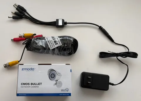 Zmodo: ZMD-CBH-BUS23NM 1/4" Color CMOS Security Camera W/ Cable & Power Cord
