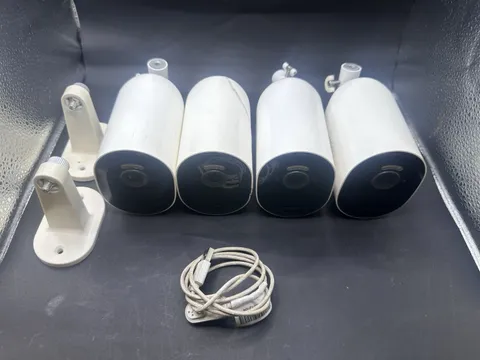 (4)Arlo Go 2 VML2030 LTE/Wi-Fi Wireless Outdoor Security Cameras