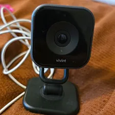 Vivint Indoor Wired IP/Network Color Surveillance Camera, Black - 1 Camera