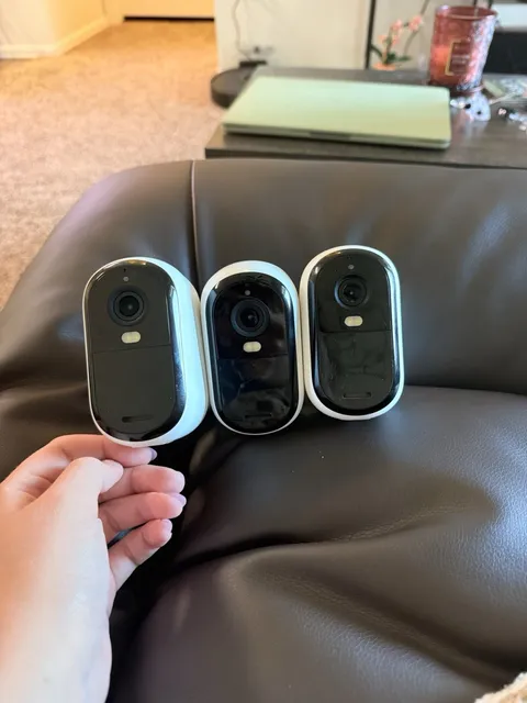 3 Arlo Essential Wireless Security Cameras (1st Gen) – 2K – Excellent Condition