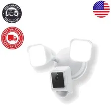 160° Wide-Angle Floodlight Camera v2: Continuous 24/7 Monitoring and Siren Alert