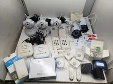 Various Skylink home accessories - keepad, alarm, cameras, sensors (WC-510PH,...