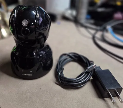 2 KAMTRON 826 WiFi Home Wireless Baby/Pet Security Cameras