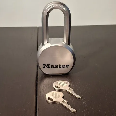 Master 2-1/2in Wide Magnum Solid Steel Body Padlock with 2in Shackle