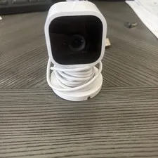 Blink BCM00300U Mini Indoor Plug-in Smart Surveillance Camera