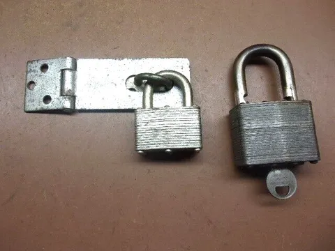 2 Stacked Steel Master Lock Padlocks No. 5 with Key & No. 370 w/No Key & Hasp