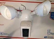 Ring 5AT3T2 Floodlight 1080p HD Camera White Outdoor Security Camera