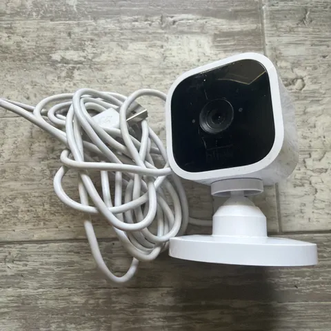 Blink BCM00300U Mini Indoor Plug-in Smart Surveillance Camera