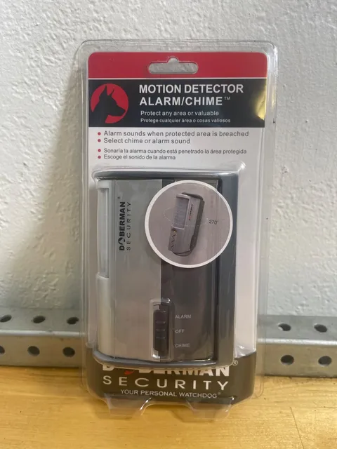 NEW Doberman Security Motion Detector 100db Alarm/Chime #SE-0104 Factory Sealed