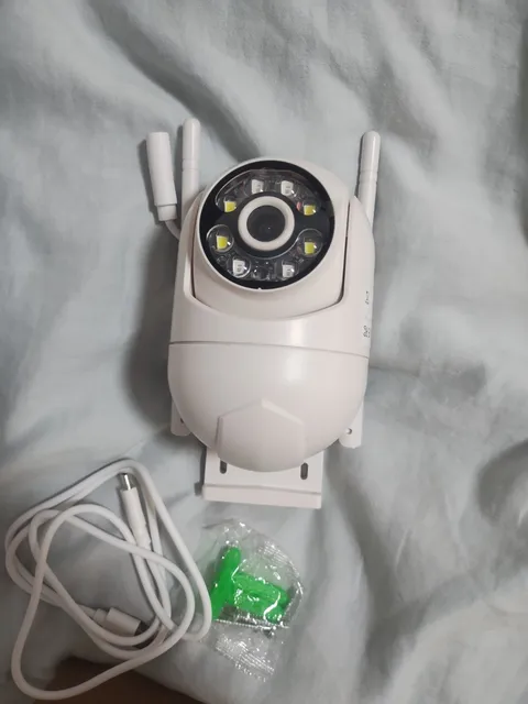 A.I. wireless security camera system. For indoor Wi-Fi use  new in box