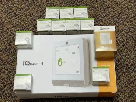 Qolsys IQ-4  PowerG, 7" Verizon  IQP4001 10 DOOR KIT+ 6 MONTHS ALARM MONITORING