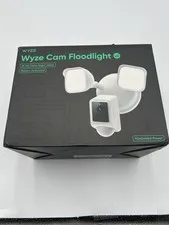 Wyze Cam Floodlight V2 Motion-Activated 2K HD Color Night Vision Camera