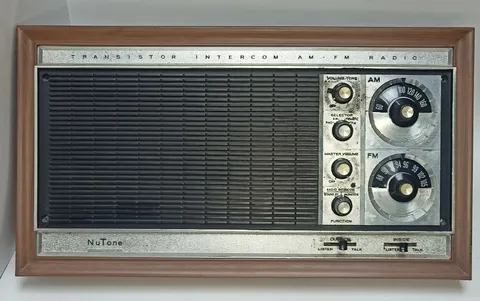 NuTone Transistor Intercom N2561 AM-FM Radio Master Station not been tested