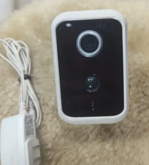 DIGITAL IP INDOOR DLS WIRELESS HD SECURITY CAMERA RC8221 WHITE - GOOD CONDITION