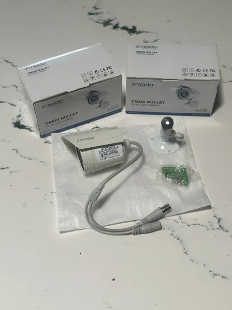 NEW-3 Units- ZMODO (ZMD CBH-BUS23NM) CMOS BULLET Outdoor Camera