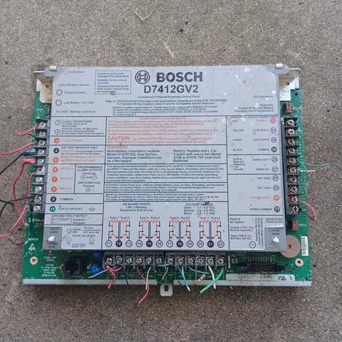 BOSCH D7412GV2 ALARM CONTROL SIGNAL CONTROL PANEL