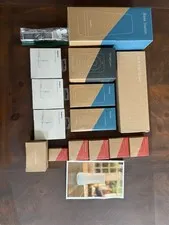 Simpli Safe 10-piece home security system New, never used.