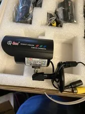Q-See QSD004C4-250 4-Channel DVR Security System Receiver 3 cameras Open Box