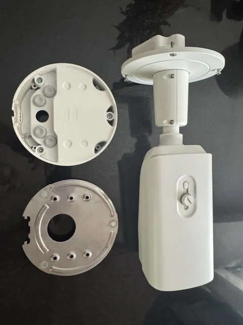 Luma LUM-510-BUL-IP-WH Camera - Used - ACTUAL PICTURES