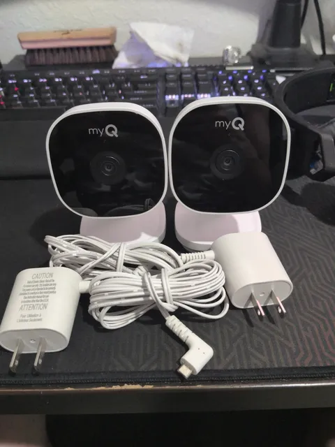 2x MyQ Smart Garage Cam2 HD wifi camera SGC2WCH
