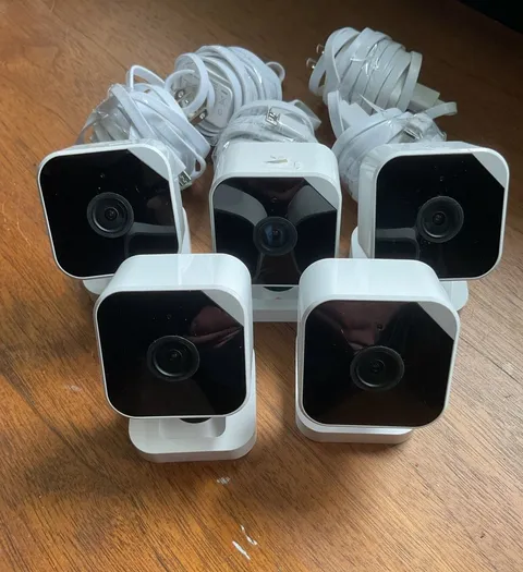 Abode Cam 2 Lot Of 5 *For Parts* Only One Connects 1046061/A