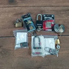 Lot of 7 Master LockBriggs Riley TSA Approved Luggage Locks Keys Combination Set