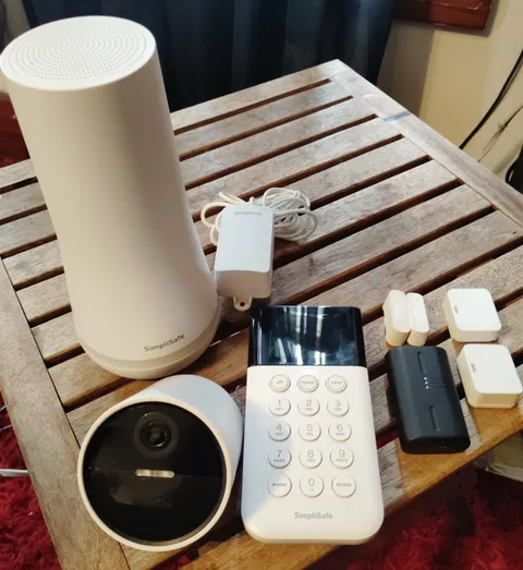 SimpliSafe Home Security System - Base Station, Keypad, Outdoor Camera, Siren +