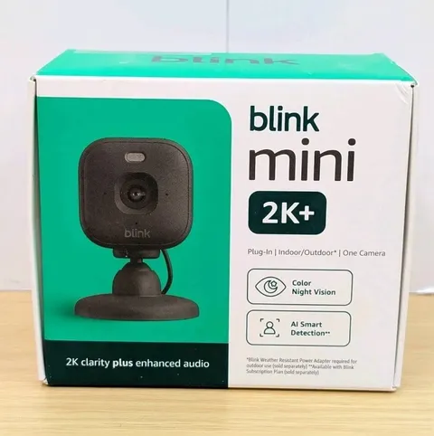 Blink - Mini 2K+ Compact plug-in security camera, 2K video resolution, Black