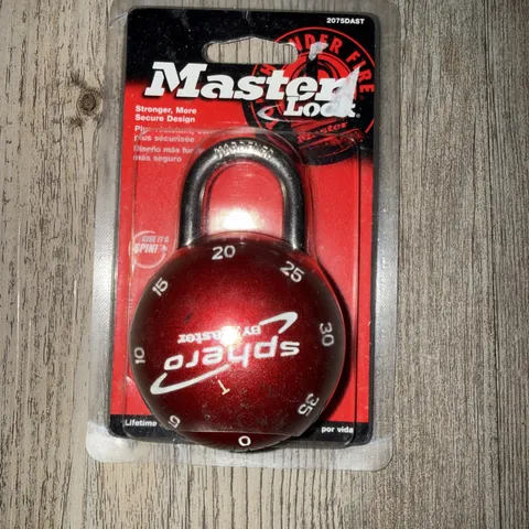 Master Lock Sphero Combination Lock Smooth Spin Padlock 2075 Red New School Gym