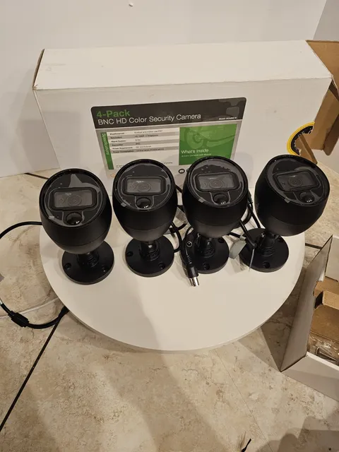 Q-See QCA8091B 1080p BNC HD Color Bullet Security Camera Black  4 Pack OPEN BOX