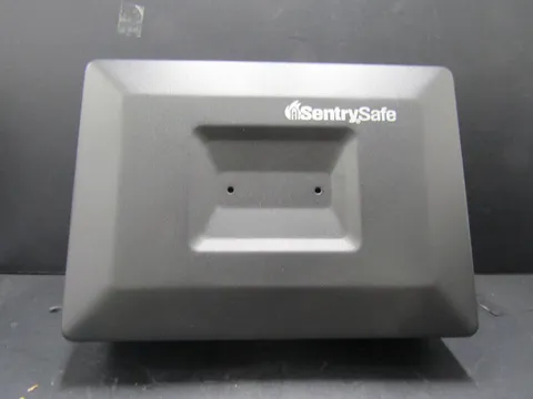 Sentry Safe CB10  Small Cash Box w Keys No Handle New In Box  10" X 8" X 3"