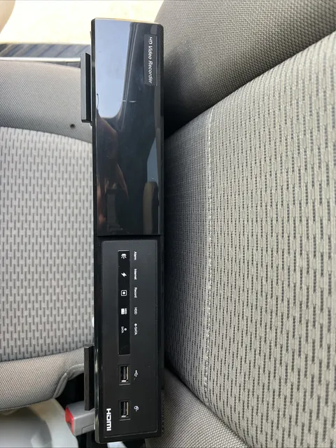 AV Tech NVR 4 Channel Network Video Recorder, Amazing Condition With Power Cord