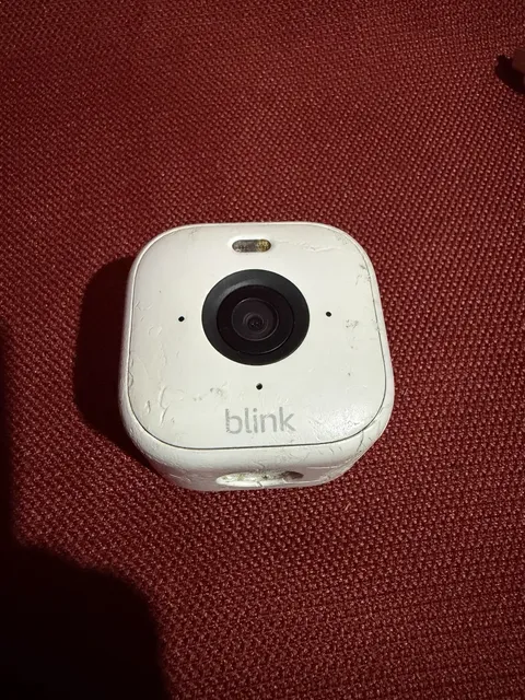 Blink Mini Indoor Plug-In HD Smart Security Camera - BCM00700U