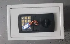 #3220 Electronic 56 Key Cabinet Safe W/ Key