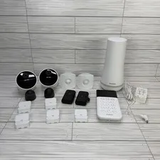 SimpliSafe Home Security System 2 Wireless Outdoor/Indoor Cameras 11 Pc BUNDLE