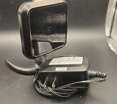 ADT Wireless Network Camera Model: RC8025B-ADT With Power Supply 