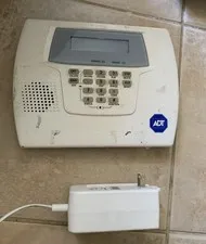 ADT Honeywell Lynx Plus Series Control Panel LYNXPLUS2 Alarm System & AC Plug