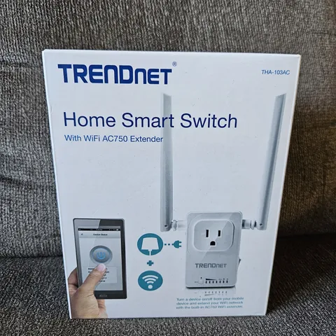 TRENDnet THA-103AC Home Smart Switch with AC750 WiFi Long Range Extender - NO CD