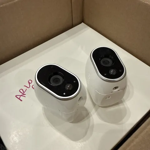 Arlo Netgear Base Station VMB3000, Adapter + 2 Wireless Cameras VMC3030 w/Mounts