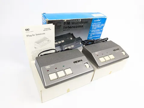 GC Electronics 30-6037 FM Wireless Intercoms, Set of 2, Vtg Retro 80's Kitschy