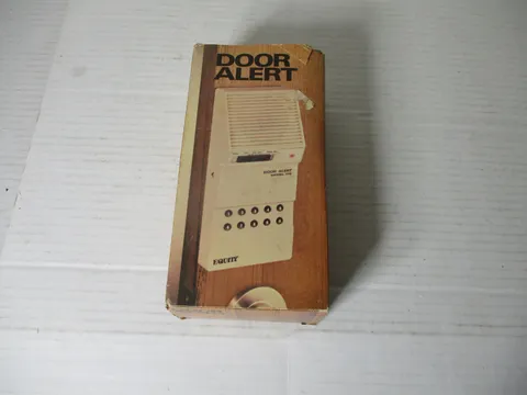 Vintage Equity Door Alert Model #172 New Rare Made In Hong Kong