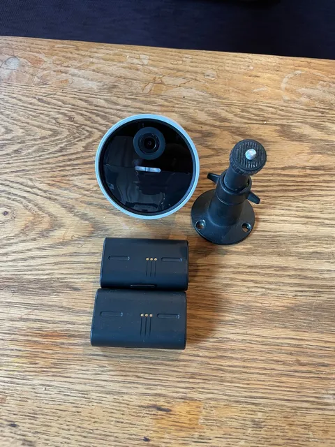 SimpliSafe Wireless Outdoor Security Camera + permanent mount, 2 batteries