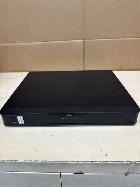 Uniview Network Video Recorder NRV302-08S2-P8 100-240VAC UNV 8 Channel 4k 16TB