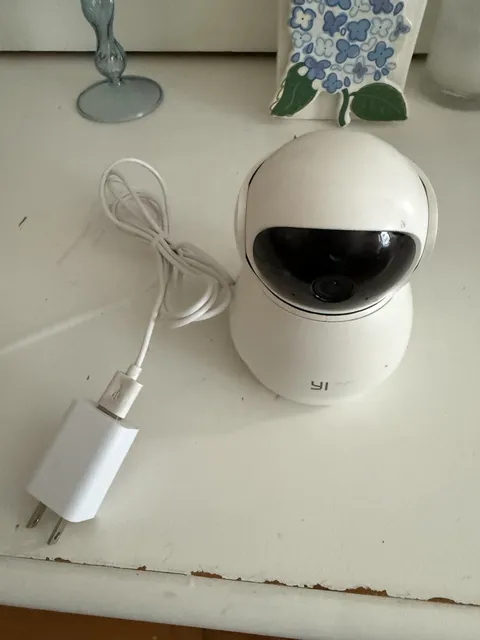 Yi Dome Guard YRS.3521 1080P WiFi Pan Tilt Security Camera Tested w/ Adapter