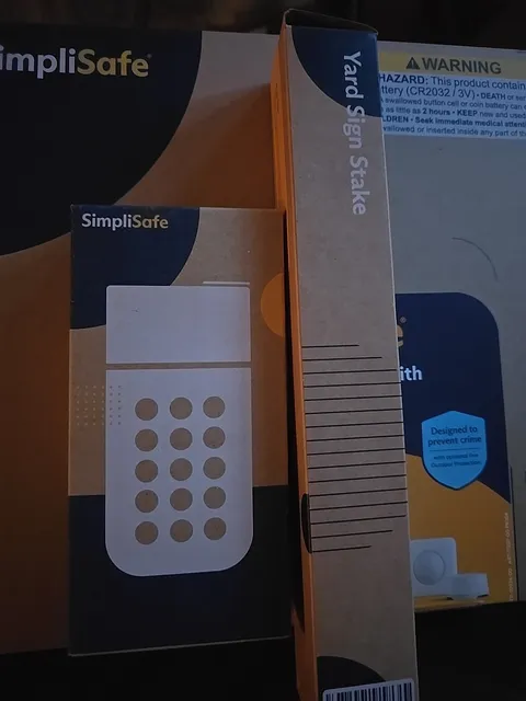 SimpliSafe Wireless Security Keypad And Yard Sign Stake Bundle Brand New