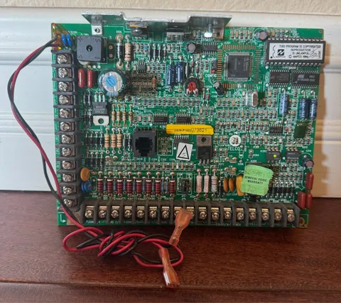 GEM-P1632 Napco Gemini Alarm Panel