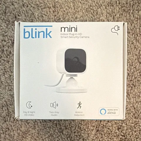 Blink Mini HD Indoor Plug-In Wi-Fi Camera Motion Detection Two-Way Audio White