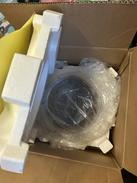 Hanwha Vision PNM-9002VQ IP network camera, 1 camera, quick guide included