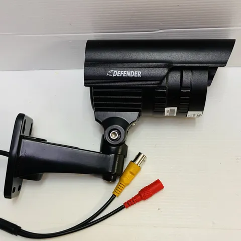Defender 21006 CCTV Security Camera Outdoor Bullet Camera BNC Tested Works MINT